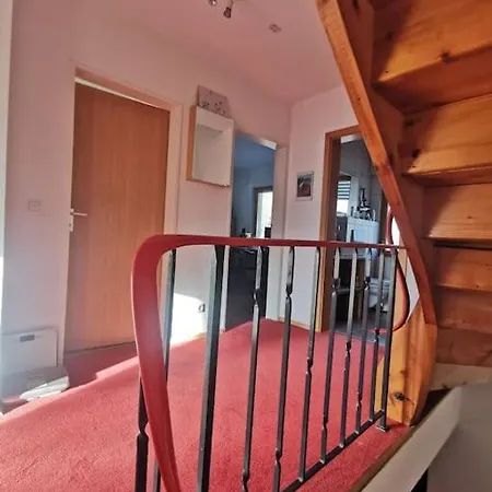 Ruhige Dhh In Seenahe Mit Garten Апартаменты *
