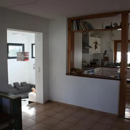 Ruhige Dhh In Seenahe Mit Garten